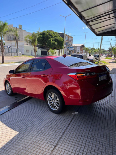 Imagen 3 de 8 de Toyota Corolla 2019 1.8 Xei Mt 140cv