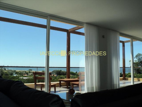Imagen 5 de 30 de Venta De Casa De 3 Dormitorios En Punta Ballena Con Vista Al Mar