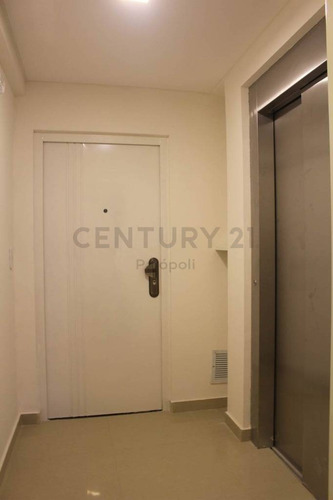 Imagen 6 de 30 de Venta Hermosa Oficina 4 Ambientes Vicente López. Toma Menor Valor