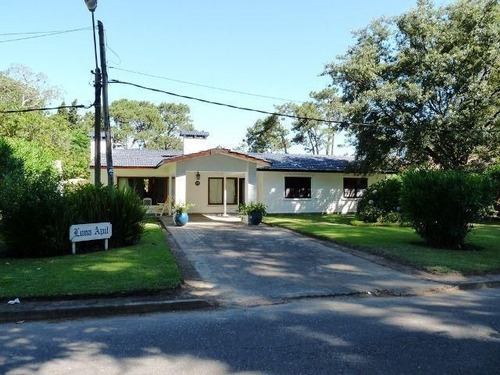 Casa En Venta De 3 Dormitorios En San Rafael
