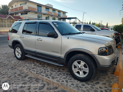 Ford Explorer 4.6 Xlt V8 3er. Seat 4x2 Mt