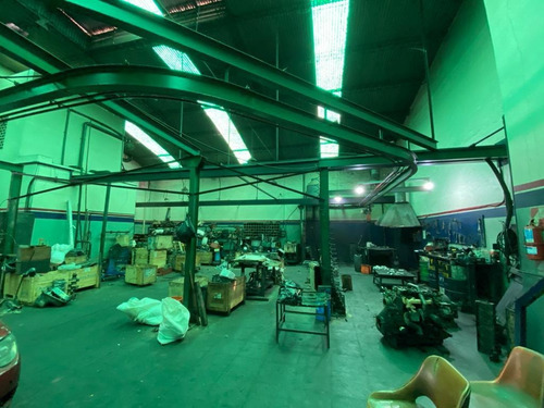Imagen 4 de 9 de Galpón Industrial Y Vivienda 7 Amb. 1018 M² - Tablada