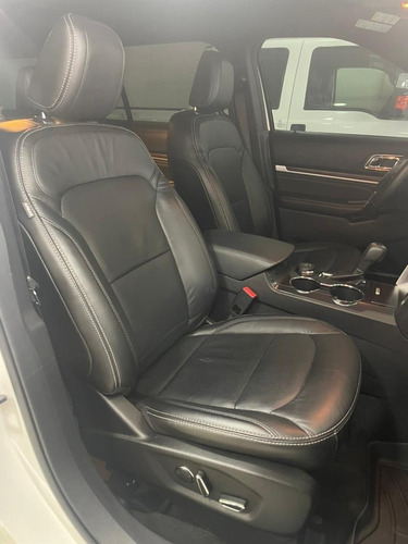 Imagen 9 de 11 de Ford Explorer Sport 4x4