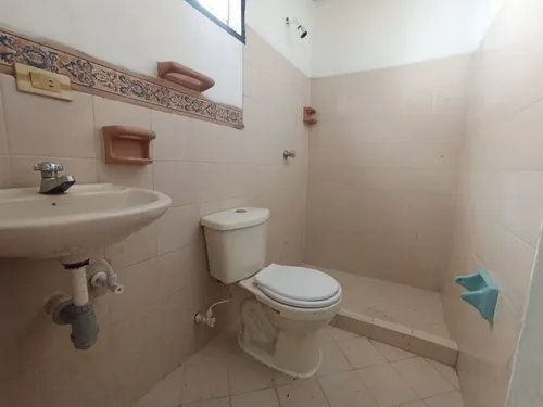Arriendo Casa Comercial En Laureles