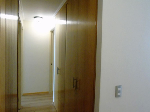 Depto En Venta De 4 Dorm , Con Patio 1er Piso. En La Reina
