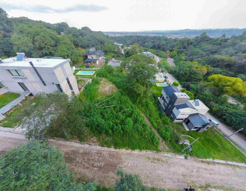 Venta Terreno En Barrio Las Moras 600 M²