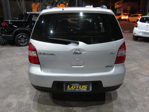 Nissan Grand Livina 1.8 Sl 16v Flex 4p Automático