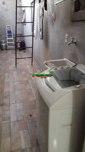 Imagem 3 de 7 de Casa Com 3 Dormitórios No Bairro Santa Julia Em Sjc - 1444
