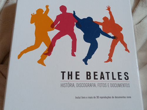 Livro The Beatles História, Discografia, Fotos E Documentos