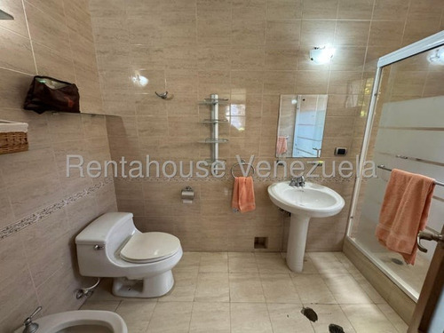 Venta De Casa Dúplex En El Alto Hatillo 25-17598