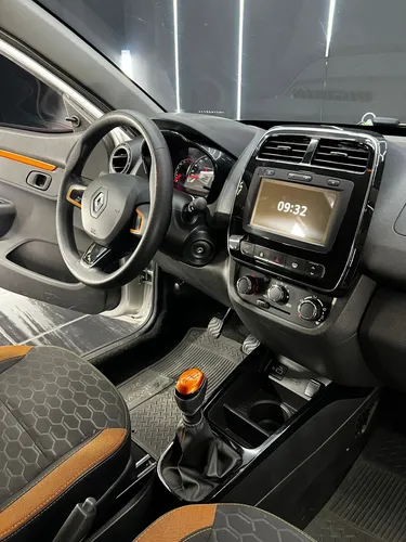Renault Kwid 1.0 Outsider