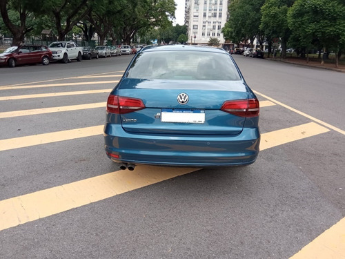 Volkswagen Vento 2.5 Luxury Triptonic
