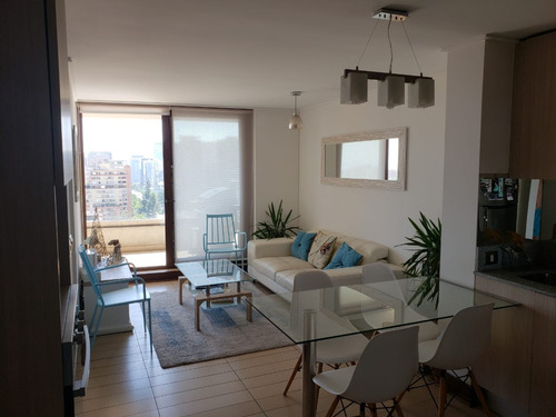 Amoblado 15mt2 Terraza 50mt2 Útiles - 2d+1b Metro Manquehue