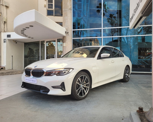 BMW Serie 3 3.0 330i Sedan Sport Line 252cv