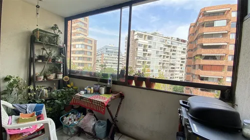 Departamento En Venta De 3 Dorm.,3 Baños, Colón, Vespucio