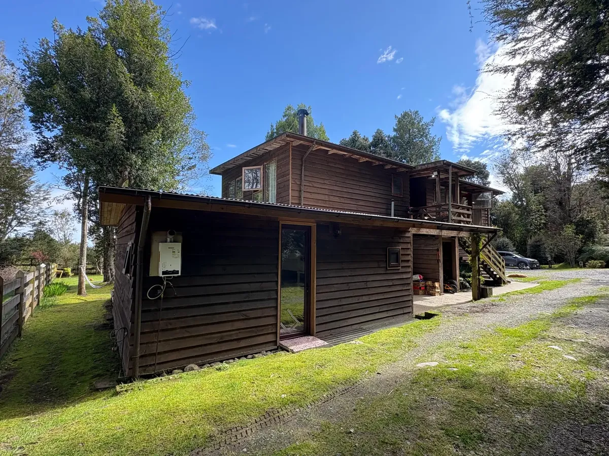 Imagen 3 de 30 de Casa En Venta En Puerto Varas Con Piscina Y Terraza