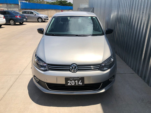 Imagen 7 de 15 de Volkswagen Vento 2014 1.6 Highline Mt