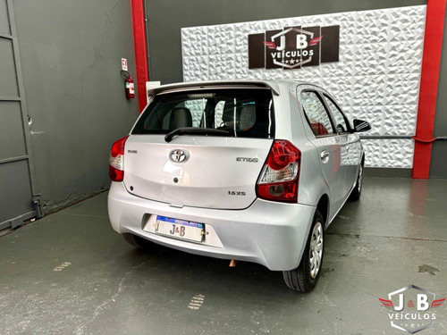 Toyota Etios 1.5 XS 16V FLEX 4P MANUAL