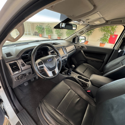 Ford Ranger 2.5 Limited Cab. Dupla 4x2 Flex 4p
