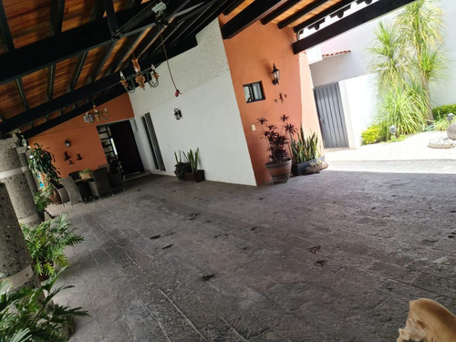 Se Vende Residencia En Carretas, Super Cétrica, De Super Lujo !!