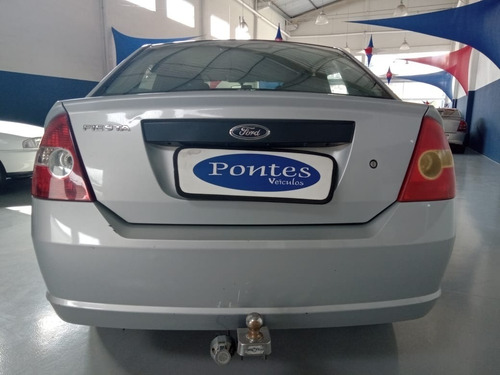 Ford Fiesta Sedan 2009 1.0