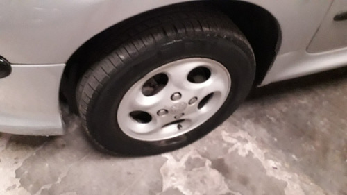 Peugeot 206 2002 1.6 Quiksilver