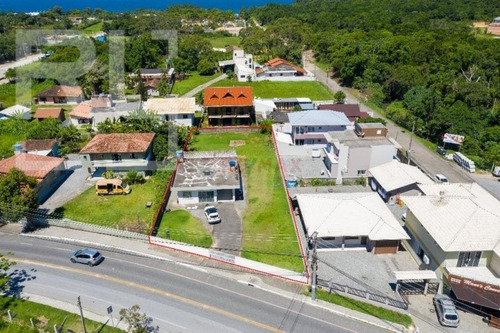 Imagem 7 de 12 de Terreno Na Praia Do Estaleirinho - Terreno A Venda No Bairro Praia Do Estaleirinho - Balneário Camboriú, Sc - Rl-64425