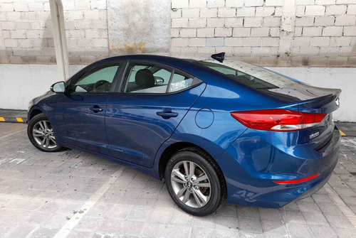 Imagen 3 de 15 de Hyundai Elantra 2017 4p Gls Premium L4/2.0 Aut