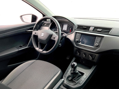 Imagen 10 de 15 de Seat Ibiza 2019 1.6 Style 5p Mt