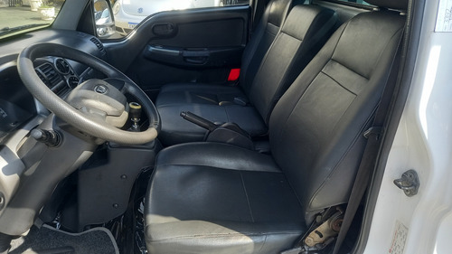 Kia Bongo 2.5 K-2500 4X2 CS TURBO DIESEL 2P MANUAL