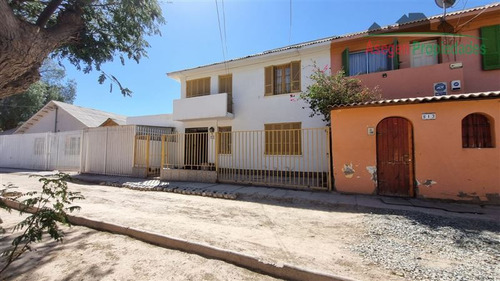 Casa En Venta De 4 Dorm. En Copiapó