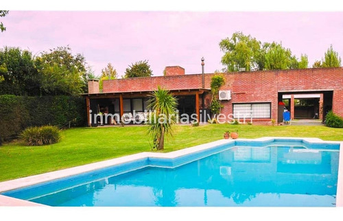 Imagen 23 de 25 de 465 Y 26 City Bell - Casa De 4 Dormitorios En Venta