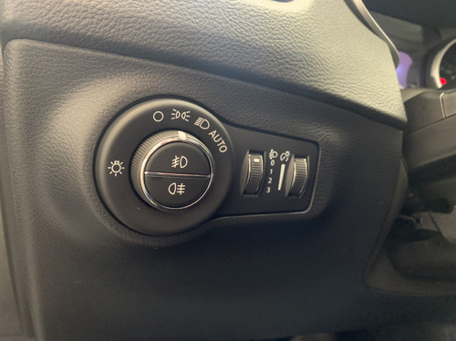 Jeep Compass 2.0 16V FLEX LONGITUDE AUTOMÁTICO