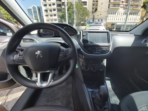 Peugeot 208 Allure Touchscreen 2016