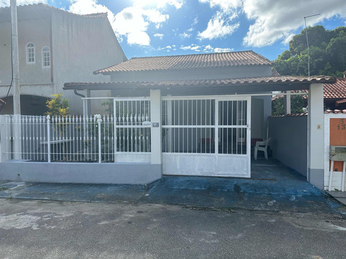 Casa Em Condomínio Fechado
