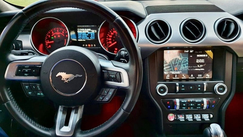 Imagen 10 de 13 de Ford Mustang 2.3 Coupe At