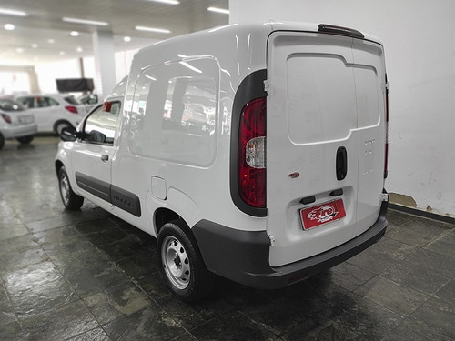 Imagem 6 de 12 de Fiat Fiorino 1.4 Mpi Furgão Hard Working 8v Flex 2p Manual