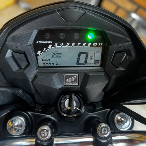 Moto Impecável Com Dois Pneus Novos