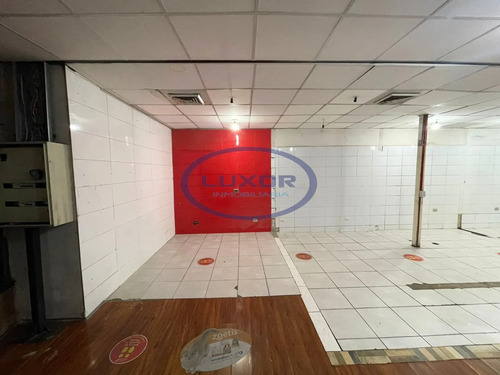 Local En Arriendo En Strip Center Zona De Alto Flujo Avenida