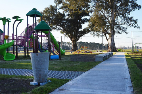 Imagen 5 de 17 de Ecopueblo - 250 M2