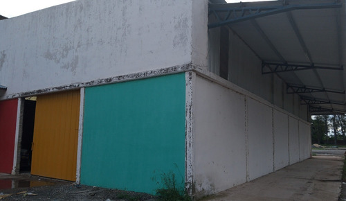 Imagen 2 de 3 de Galpón En Alquiler En Zarate.