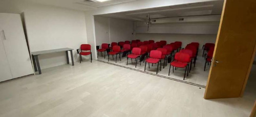Excelente Oficina Ubicada En Providencia