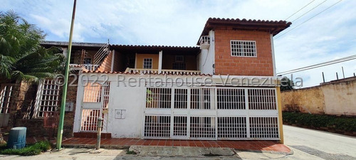 Imagen 1 de 11 de Casa En Venta En Santa Rita Maracay Aragua 22-25817 Irrr
