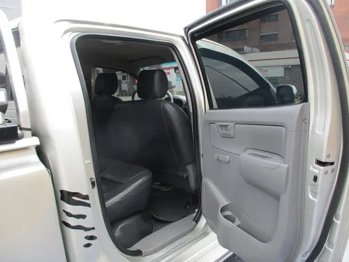 Toyota Hilux Doblecabina 4x2 2700cc Mt