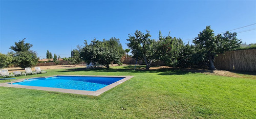 Parcela En Venta De 6 Dorm. En Colina / Lo Pinto