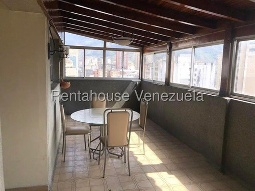 Se Vende Penthouse Dúplex En La Urb. La Candelaria.