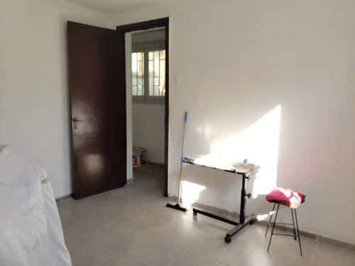 Imagen 13 de 18 de Metro Las Rejas: 3 Dorm, 1 Baño, Patio Y Estacionamiento