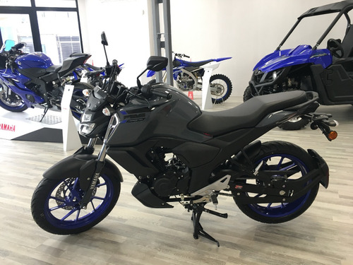 Imagen 4 de 19 de Yamaha Fz V3.0 150 2023 ¡ Linea Nueva ! - Palermo Bikes