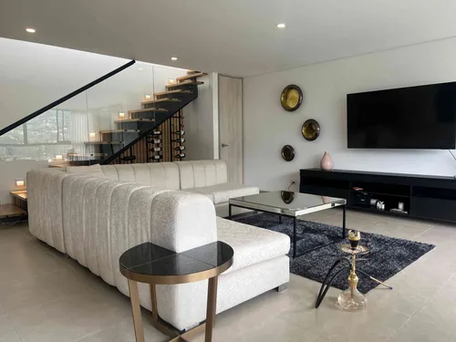 Apartamento En Venta En Loma De Las Brujas. Cod V12609