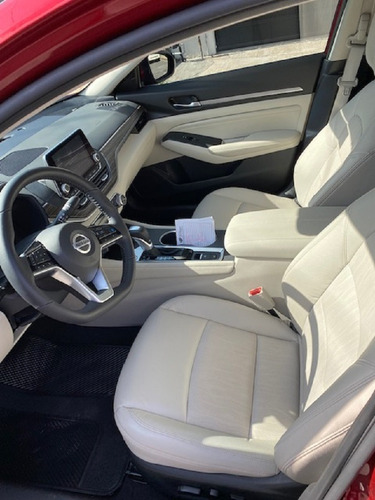 Imagen 9 de 10 de Nissan Altima Sr 2021 Rojo